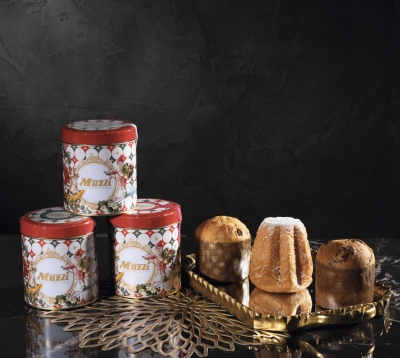Mini Panettone in Limited Christmas Decor Metal Tin