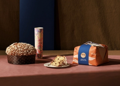 Panettone with chocolate drops topped with icing