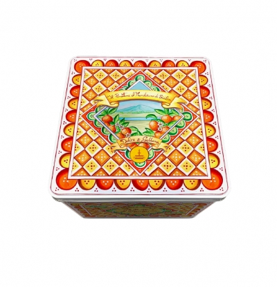 Dolce &amp; Gabbana collection: Panettone with Sicilian Mandarins