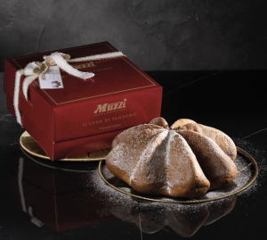Pandoro Star-Shaped Classico Elegant Red Gift Box