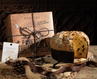 Rustico Collection: Panettone with Dark & Milk Chocolate Chips covered White Chocolate & Hazelnuts